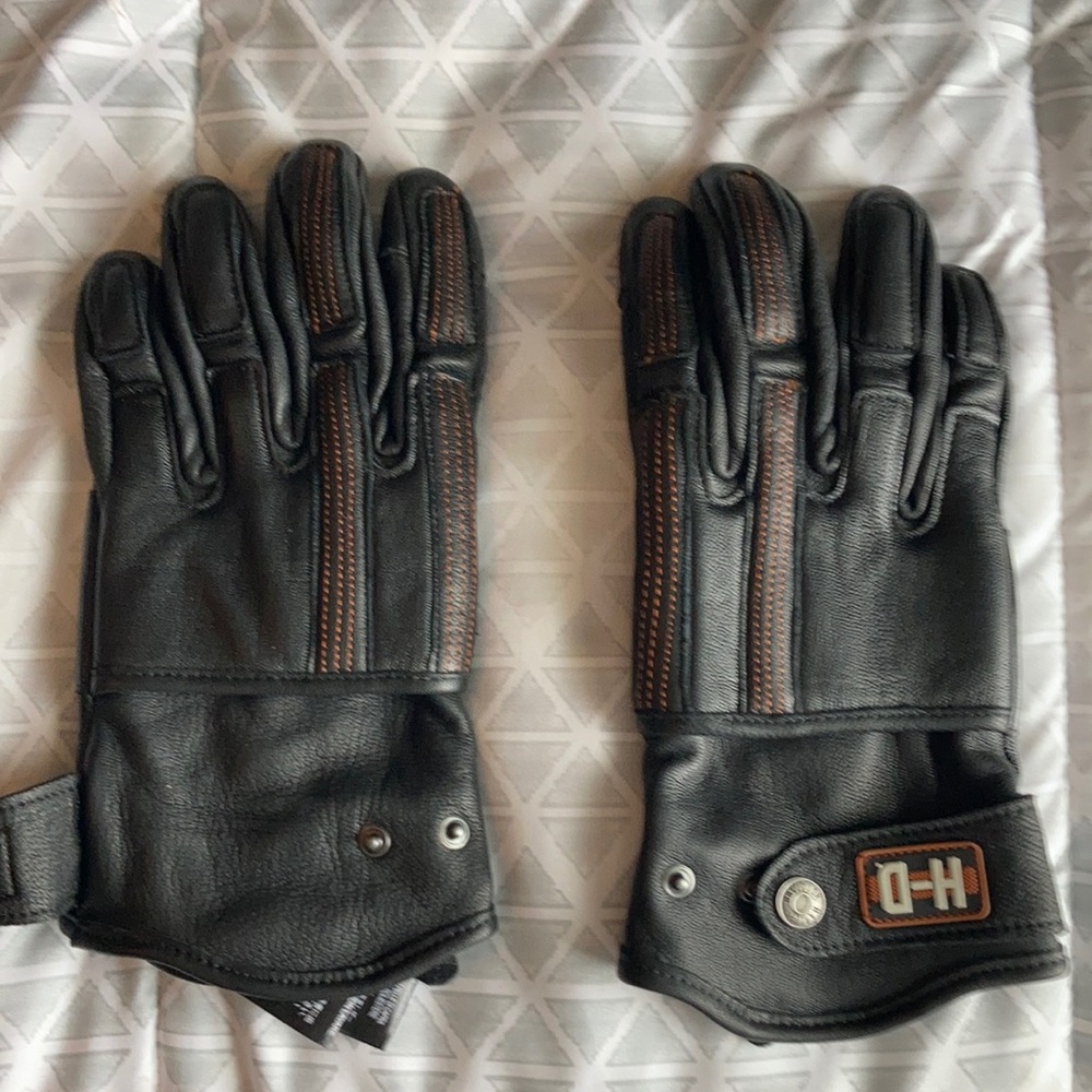 Harley Davidson riding gloves